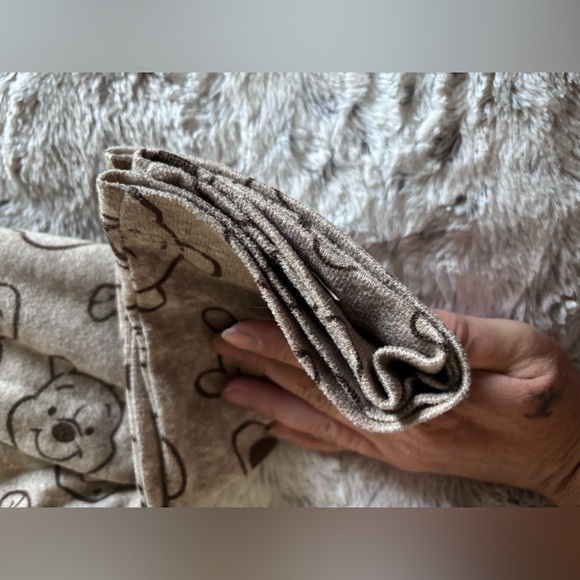 🍯Disney Costco Winnie the Pooh Womens Cozy Pajamas Set - Picture 6 of 6